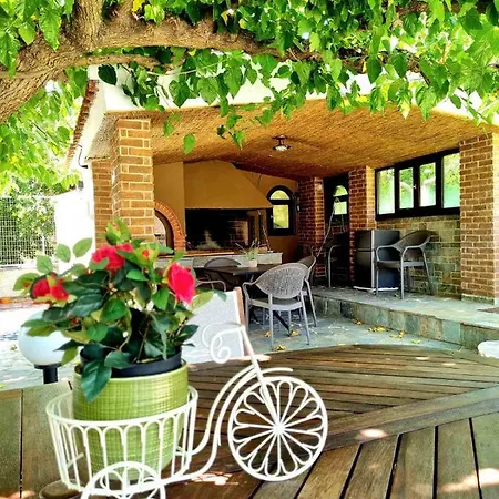 Villa Chryspa Attica