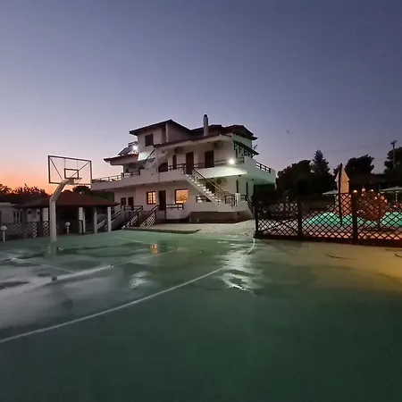 Chryspa Attica Villa