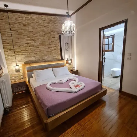 Vila Chryspa Attica *